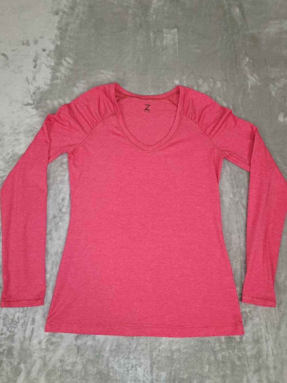 Z by Zella Coral Pink Long Sleeve V-Neck Ruched Shoulder Activewear Top Size L